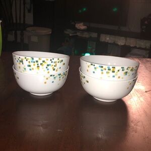 Gallery Porcelain Bowls Set (4)